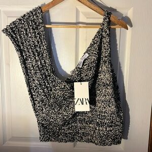 Zara Black and White Knit Sweater